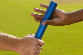 开yun体育-中国男篮签约新体能教练 科学训练备战新赛季，中国男篮国家集训队教练